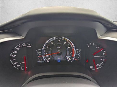 Certified 2019 Chevrolet Corvette Stingray Coupe RWD image 10