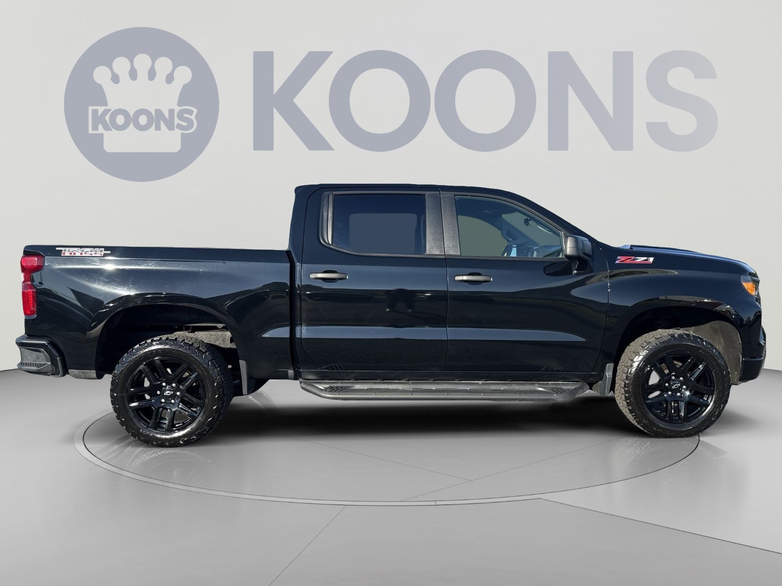 Used 2022 Chevrolet Silverado 1500 Custom Trail Boss w/ LPO, Dark Essentials Package AWD/4WD image 12