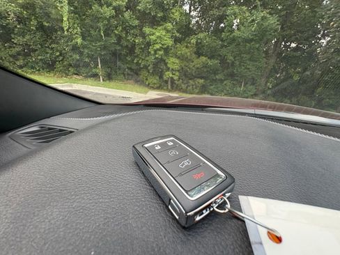 New 2025 Jeep Grand Cherokee Laredo X w/ Luxury Tech Group I image 32