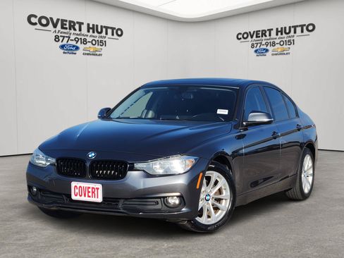 Used 2017 BMW 320i Sedan RWD image 1