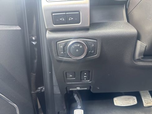 Used 2019 Ford F350 Platinum w/ Platinum Ultimate Package image 11