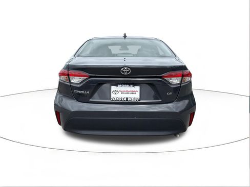 Used 2024 Toyota Corolla LE FWD image 4