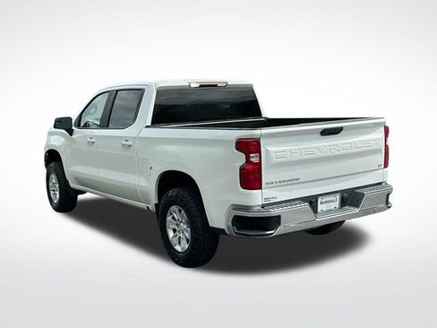 Used 2020 Chevrolet Silverado 1500 LT AWD/4WD image 4