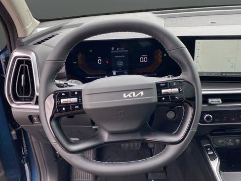 New 2026 Kia Sorento EX AWD/4WD image 16