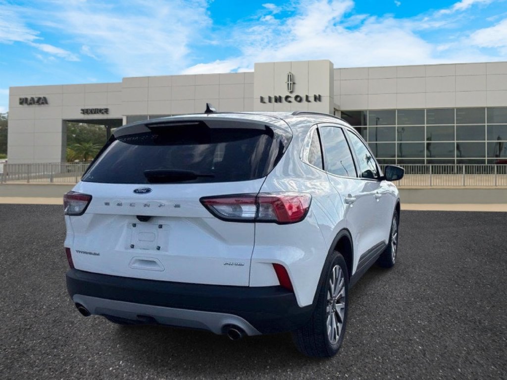Used 2022 Ford Escape Titanium w/ Class II Trailer Tow Package AWD/4WD image 5