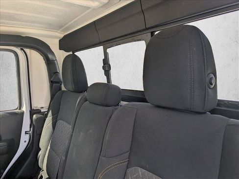 Used 2026 Jeep Gladiator Mojave AWD/4WD image 14