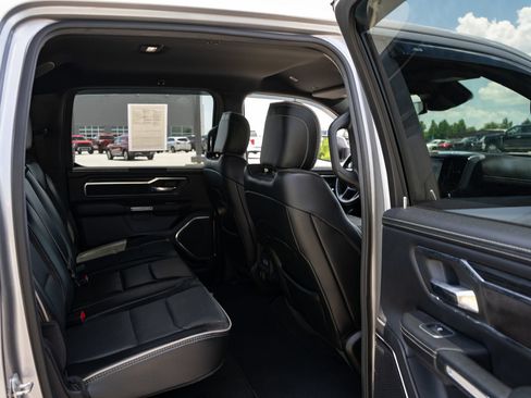 Used 2024 RAM 1500 Laramie RWD image 20