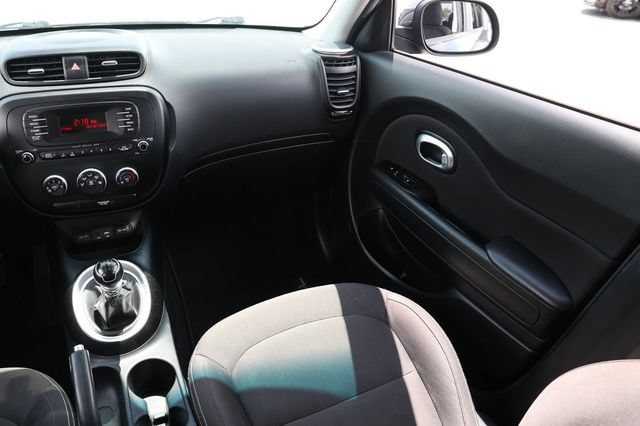 Used 2016 Kia Soul FWD image 25