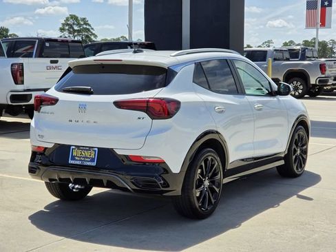 Used 2024 Buick Encore GX Sport Touring w/ Experience Buick Package FWD image 5