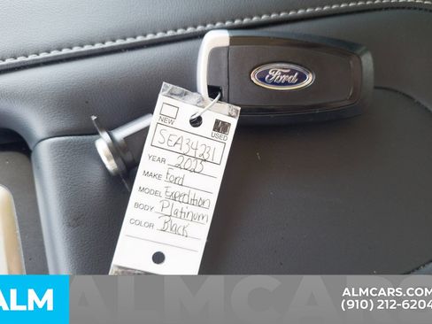 Used 2025 Ford Expedition Platinum AWD/4WD image 34