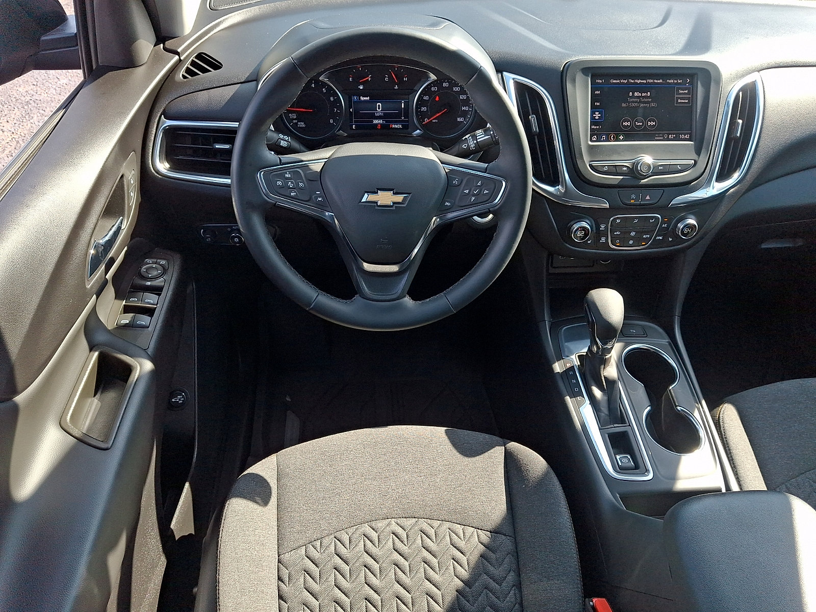 Certified 2024 Chevrolet Equinox LT w/ LPO, Floor Liner Package FWD image 11