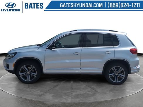 Used 2017 Volkswagen Tiguan Sport AWD/4WD image 6