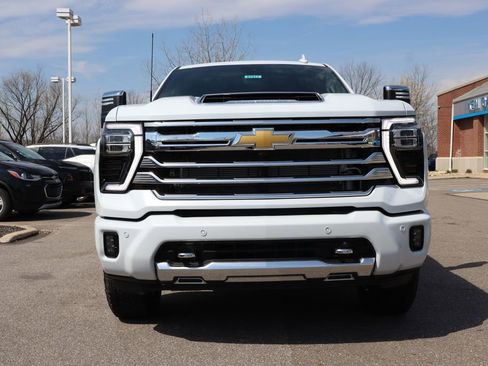 New 2026 Chevrolet Silverado 2500 High Country w/ Technology Package AWD/4WD image 9