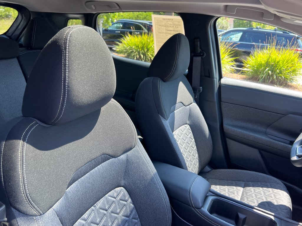 Used 2025 Nissan Kicks SV w/ SV Premium Package AWD/4WD image 20