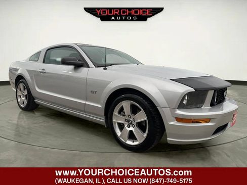 Used 2006 Ford Mustang GT RWD image 7