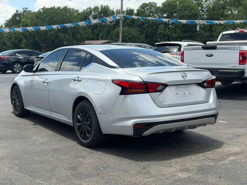 Used 2023 Nissan Altima 2.5 S FWD image 7