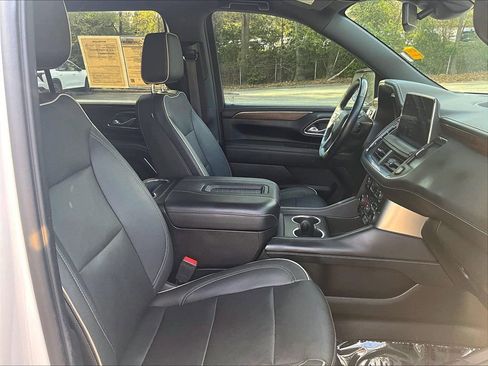 Certified 2023 Chevrolet Suburban Premier image 16