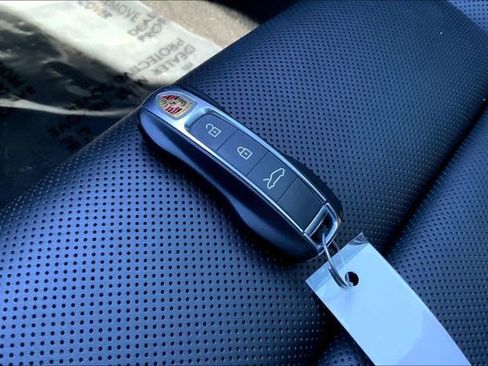 Used 2020 Porsche 911 Carrera S image 12