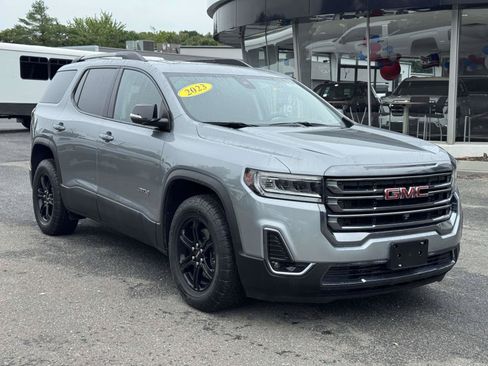 Used 2023 GMC Acadia AT4 w/ Technology Package AWD/4WD image 2