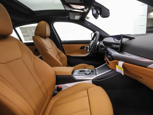 Used 2025 BMW 330i xDrive Sedan w/ Premium Package image 29