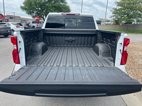 Used 2024 Chevrolet Silverado 1500 LT Trail Boss w/ LT Trail Boss Premium Package AWD/4WD image 23