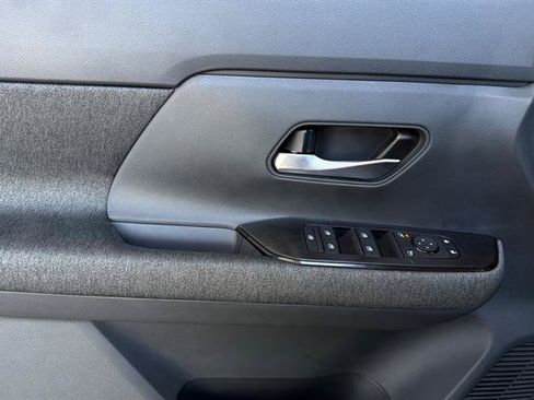 New 2026 Nissan Kicks SV w/ Charging Package FWD image 11