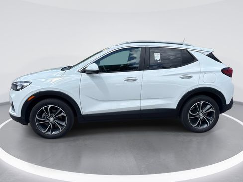 Used 2023 Buick Encore GX Select w/ Safety Package II FWD image 5