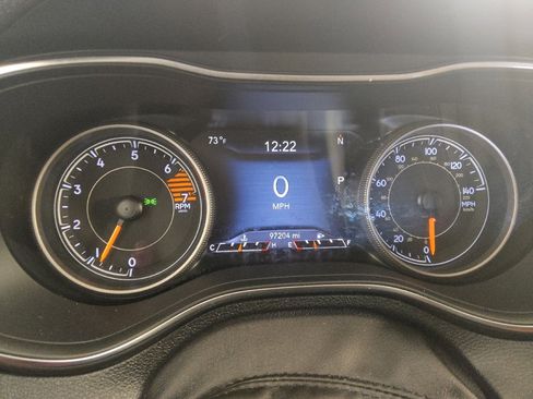 Used 2019 Jeep Cherokee Limited image 23