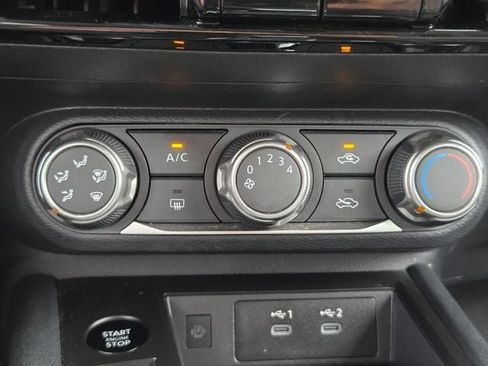 Used 2025 Nissan Kicks SV FWD image 23