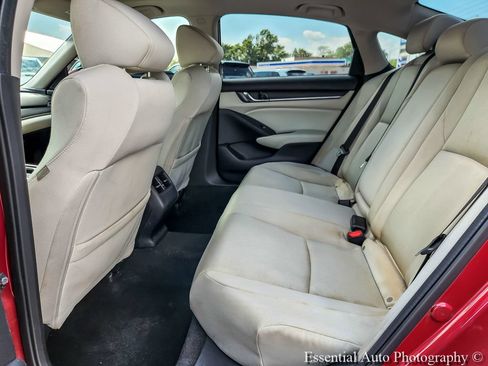 Used 2018 Honda Accord EX image 10