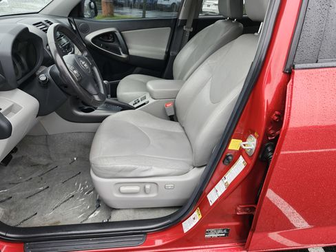 Used 2011 Toyota RAV4 Limited w/ Limited Extra Value Pkg AWD/4WD image 23