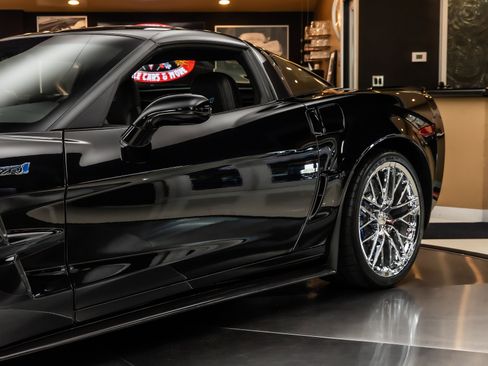 Used 2011 Chevrolet Corvette ZR1 w/ Preferred Equipment Group RWD image 30