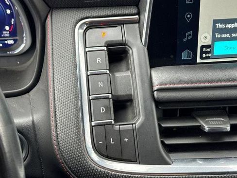 Used 2024 Chevrolet Suburban RST RWD image 34