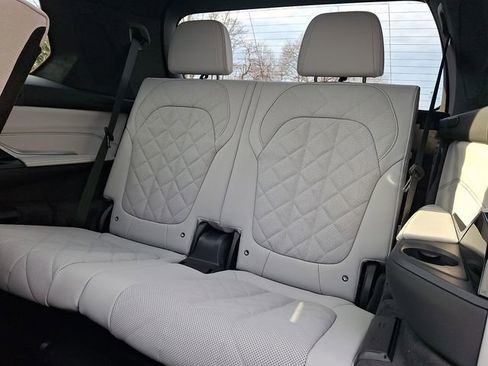 New 2026 BMW X7 xDrive40i image 11