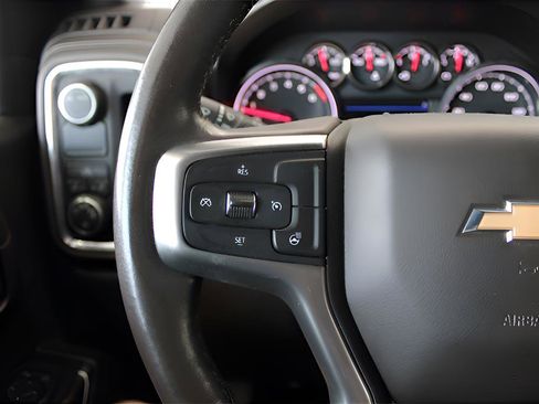 Used 2021 Chevrolet Silverado 1500 LT RWD image 22