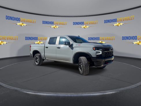 Used 2024 Chevrolet Silverado 1500 ZR2 image 5