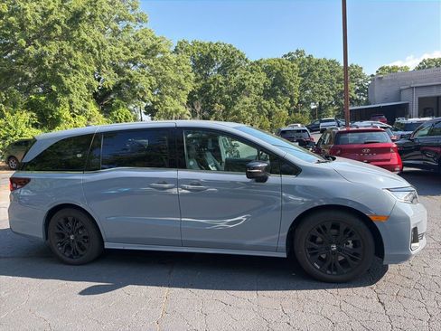 Used 2025 Honda Odyssey Sport-L image 4