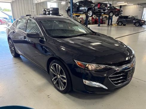 Used 2025 Chevrolet Malibu LT FWD image 6