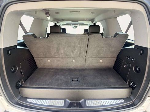 Used 2016 Chevrolet Tahoe LTZ AWD/4WD image 5