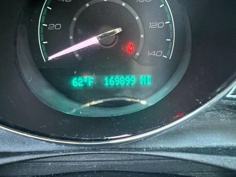 Used 2010 Chevrolet Malibu LTZ w/ HFV6 Engine Package image 14