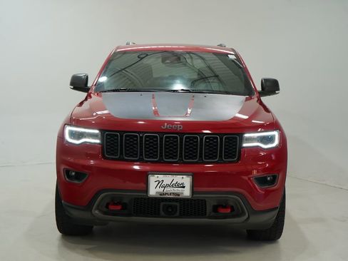 Used 2019 Jeep Grand Cherokee Trailhawk w/ Trailhawk Luxury Group image 2