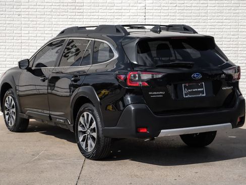 Used 2023 Subaru Outback Limited image 10