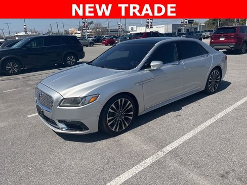 Used 2018 Lincoln Continental Reserve image 9