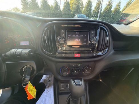 Used 2019 RAM ProMaster City Tradesman image 11