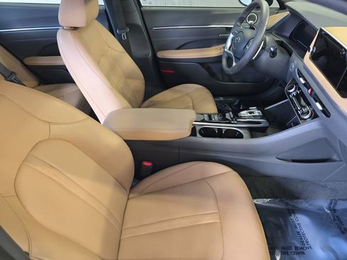 Used 2023 Hyundai Sonata Limited image 10
