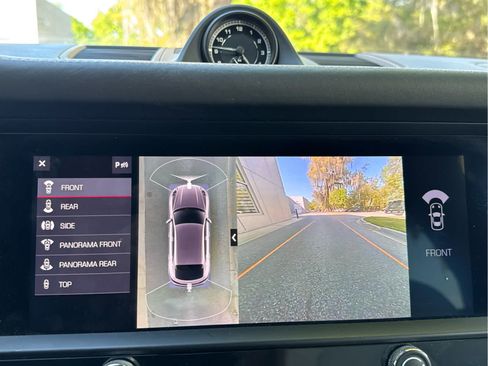 Used 2022 Porsche Macan image 30