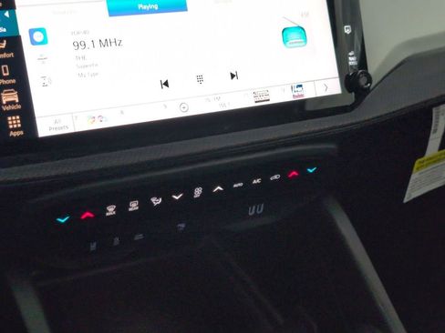 New 2026 Jeep Cherokee Limited image 16