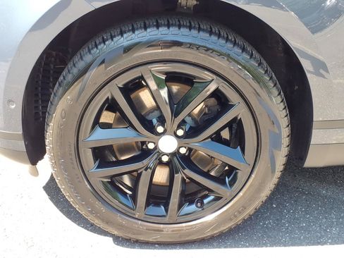 Certified 2026 Land Rover Range Rover Velar S AWD/4WD image 9