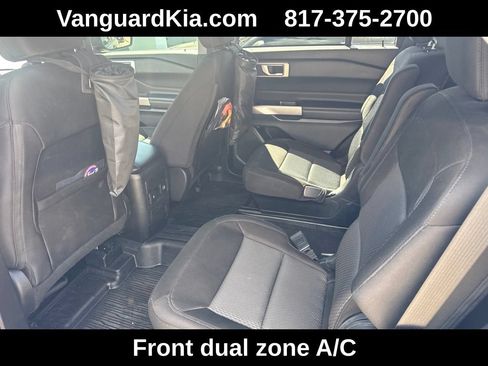 Used 2023 Ford Explorer XLT RWD image 7