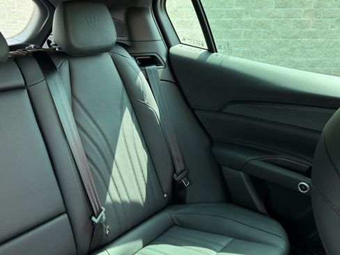Used 2024 Maserati Grecale GT image 34
